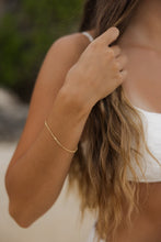 Load image into Gallery viewer, Jules  |  sunburst chain
